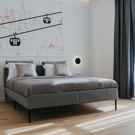 Poppy Downtown Suites Sarajevo Сараево Екстериор снимка