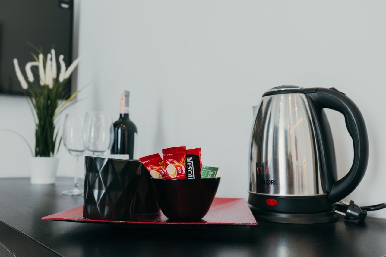 Poppy Downtown Suites Sarajevo Сараево Екстериор снимка